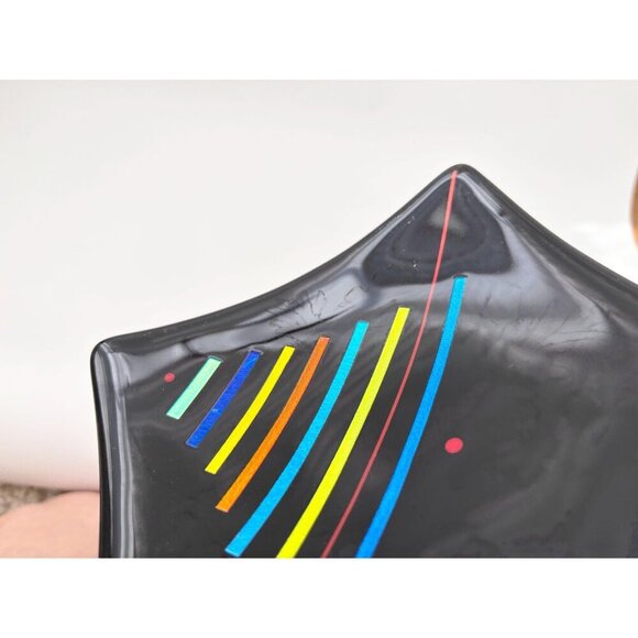 Post-Modern Black Rainbow Striped Geometric Midcentury Modern Vintage Plate - Picture 9 of 10